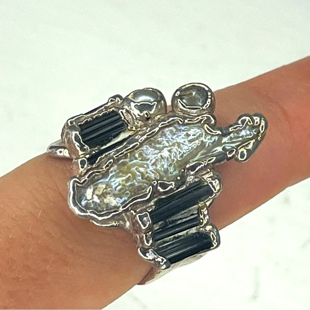 Vintage C + R Jewelry 999 Silver Green Tourmaline and Pearl Ring Size 8.5